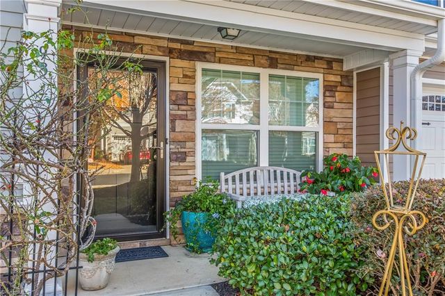 93 Geoffrey Way, Kernersville, NC 27284