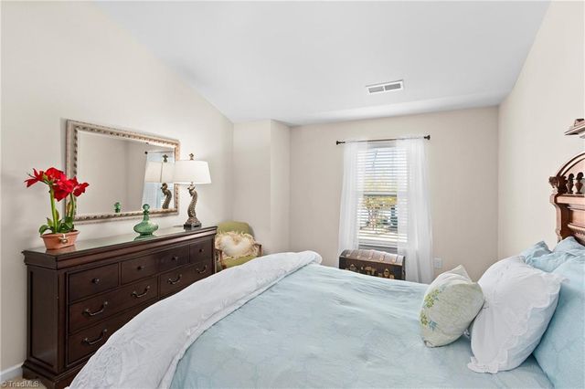 93 Geoffrey Way, Kernersville, NC 27284