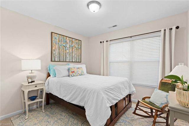 93 Geoffrey Way, Kernersville, NC 27284