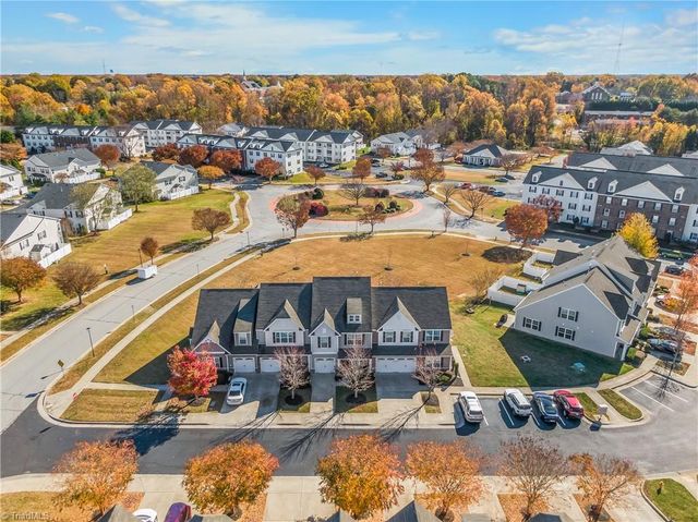 93 Geoffrey Way, Kernersville, NC 27284