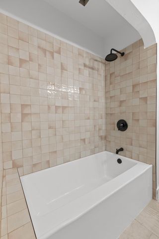 3225 D St, Sacramento, CA 95816