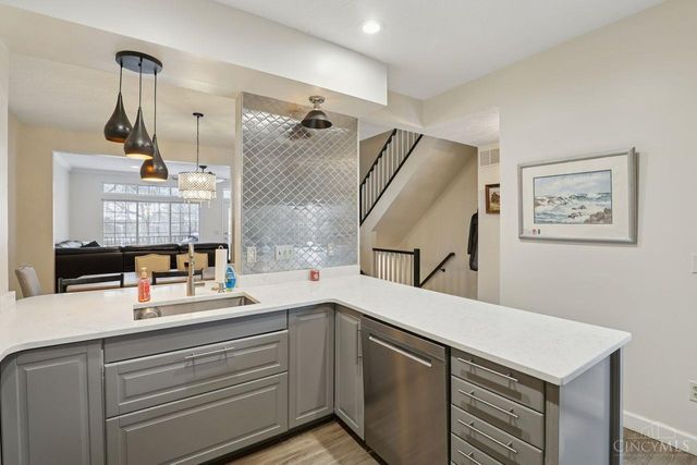 6051 Bridgehaven Drive, Miami Twp, OH 45150