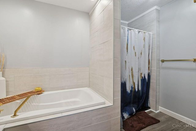 6051 Bridgehaven Drive, Miami Twp, OH 45150