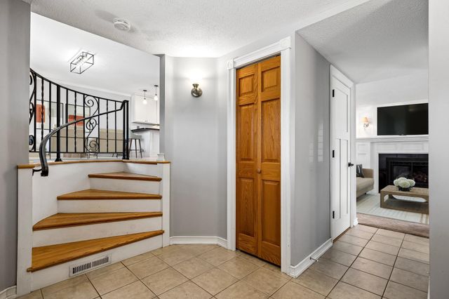 7221 Cornelia Drive, Edina, MN 55435