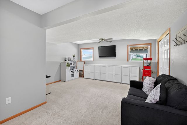 2989 Park Place, Norwalk, IA 50211
