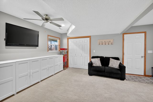 2989 Park Place, Norwalk, IA 50211