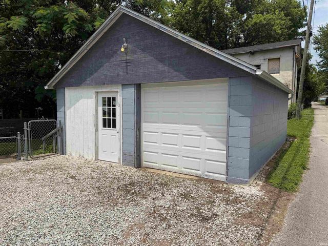 1917 7th Street, Bedford, IN 47421