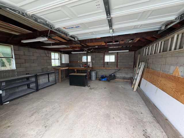 1917 7th Street, Bedford, IN 47421