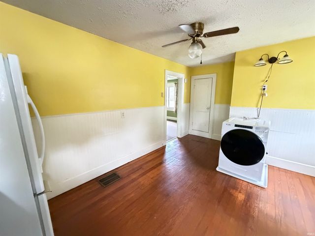 1917 7th Street, Bedford, IN 47421