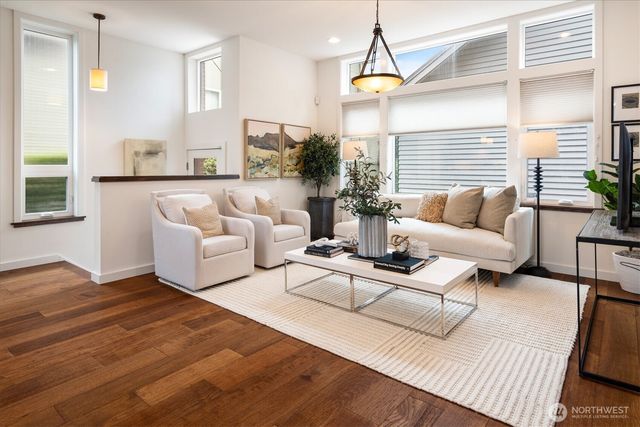 3832 S Edmunds Street Ct, Seattle, WA 98118