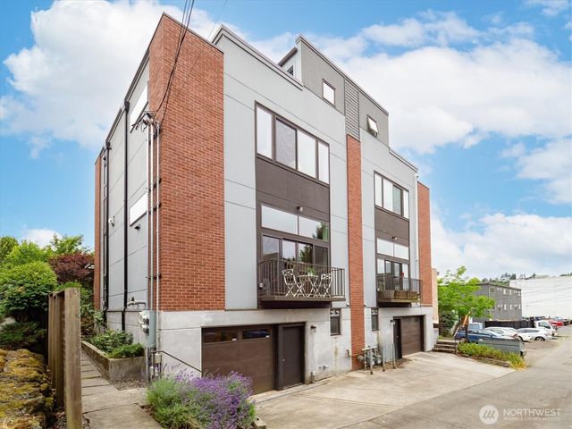 3832 S Edmunds Street Ct, Seattle, WA 98118