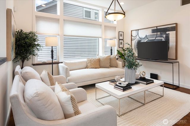 3832 S Edmunds Street Ct, Seattle, WA 98118