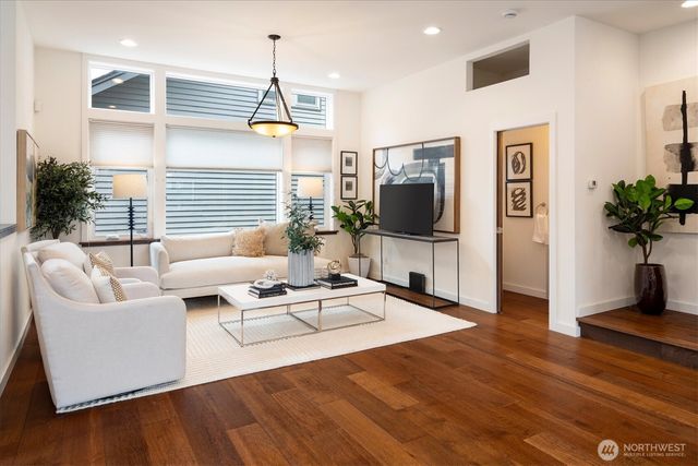 3832 S Edmunds Street Ct, Seattle, WA 98118