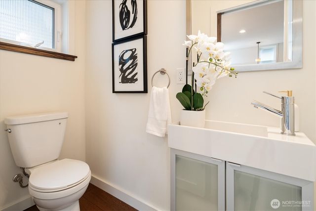 3832 S Edmunds Street Ct, Seattle, WA 98118
