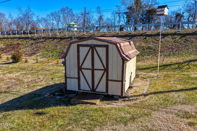 102 Thorps Chapel Road, Rogersville, TN 37857