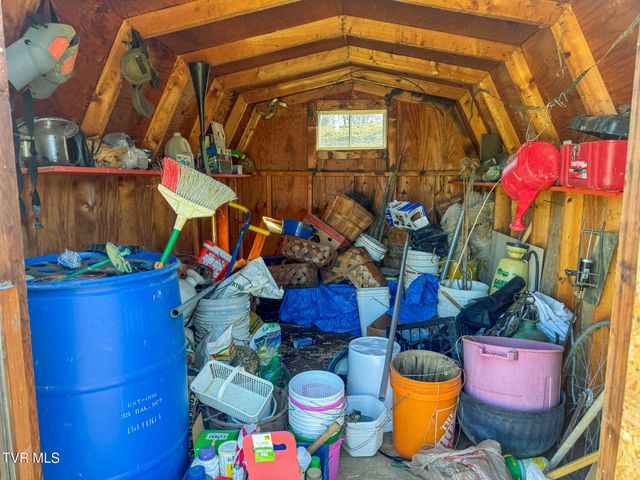 102 Thorps Chapel Road, Rogersville, TN 37857