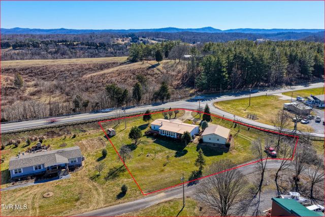 102 Thorps Chapel Road, Rogersville, TN 37857