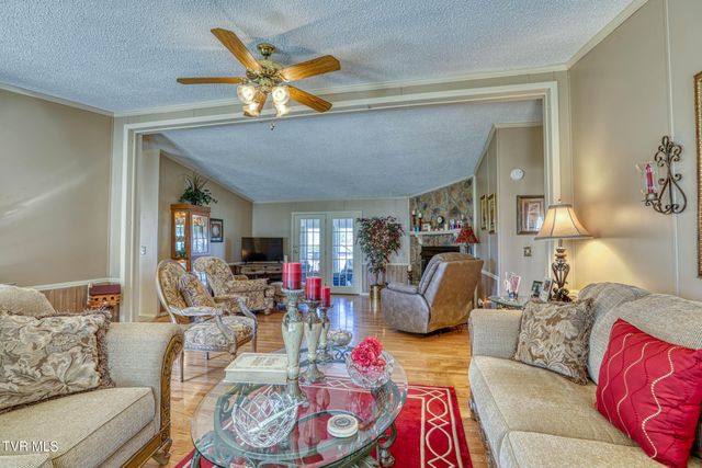 102 Thorps Chapel Road, Rogersville, TN 37857