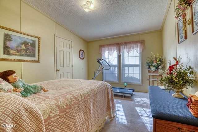 102 Thorps Chapel Road, Rogersville, TN 37857