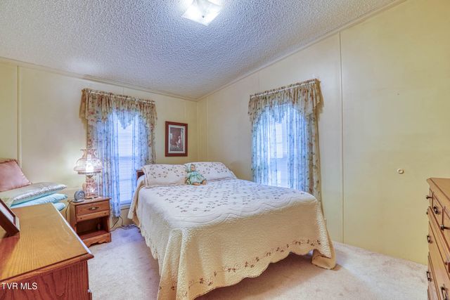 102 Thorps Chapel Road, Rogersville, TN 37857