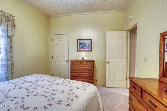 102 Thorps Chapel Road, Rogersville, TN 37857