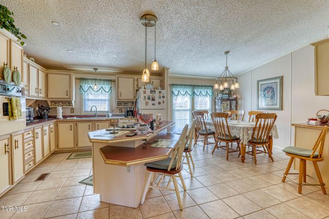 102 Thorps Chapel Road, Rogersville, TN 37857