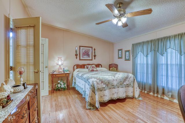 102 Thorps Chapel Road, Rogersville, TN 37857