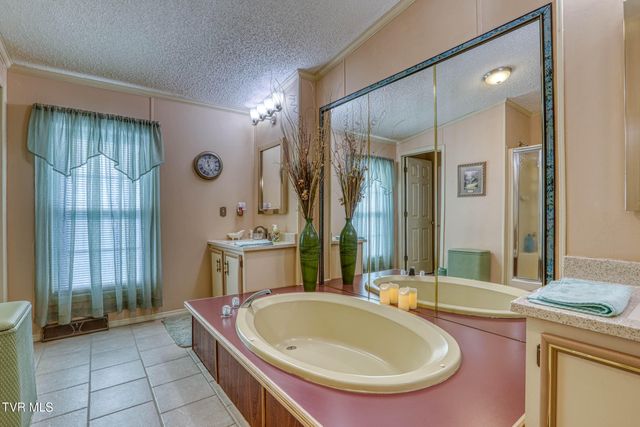 102 Thorps Chapel Road, Rogersville, TN 37857