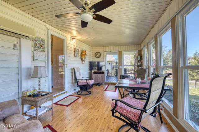 102 Thorps Chapel Road, Rogersville, TN 37857