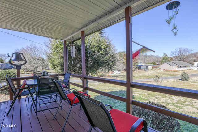 102 Thorps Chapel Road, Rogersville, TN 37857