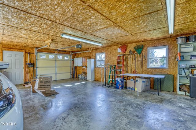 102 Thorps Chapel Road, Rogersville, TN 37857