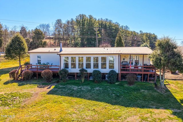 102 Thorps Chapel Road, Rogersville, TN 37857