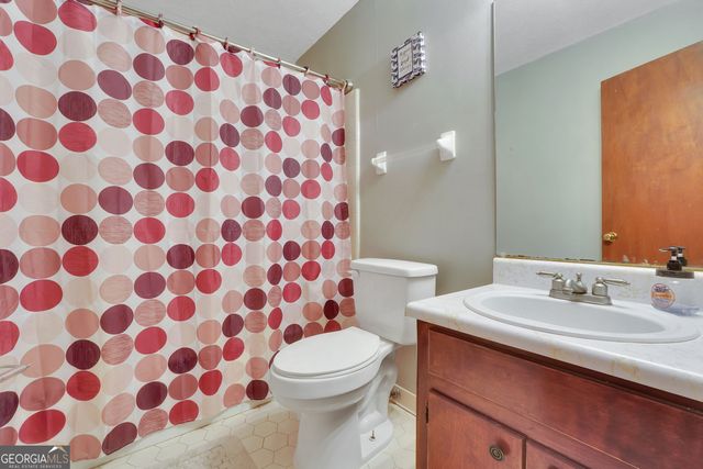 2050 N McDonough Road, Griffin, GA 30223