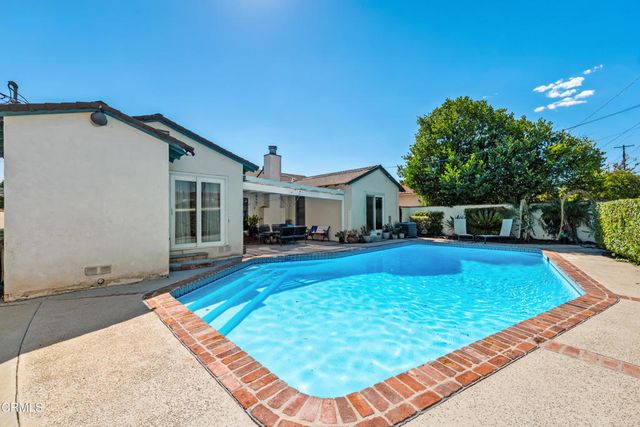 19545 Bryant Street, Northridge, CA 91324