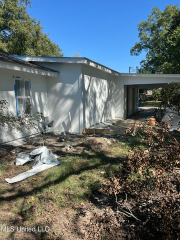 1300 Buena Vista Street, Clarksdale, MS 38614