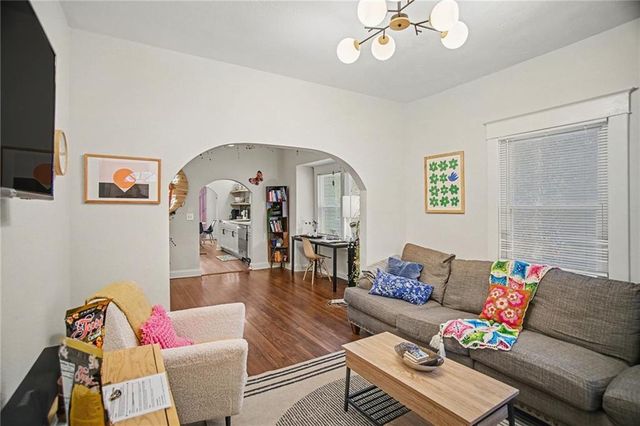 329 Cambridge Street, Kansas City, KS 66103