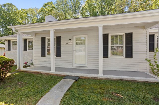 206 Paris View Drive, Travelers Rest, SC 29690