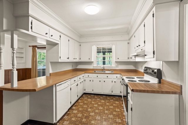 206 Paris View Drive, Travelers Rest, SC 29690