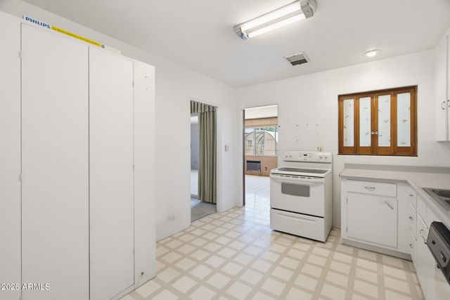 1720 W ROVEY Avenue, Phoenix, AZ 85015