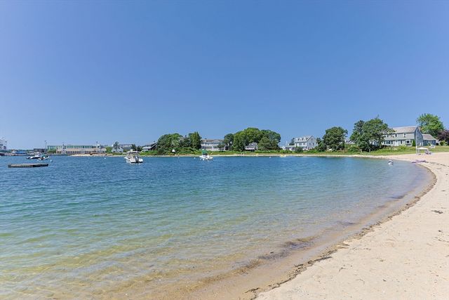 4 Cross Road, Bourne, MA 02532