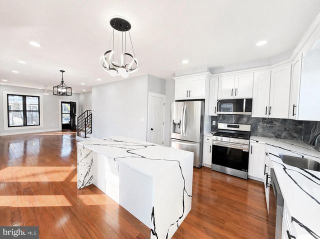 60 W POMONA ST, Philadelphia, PA 19144