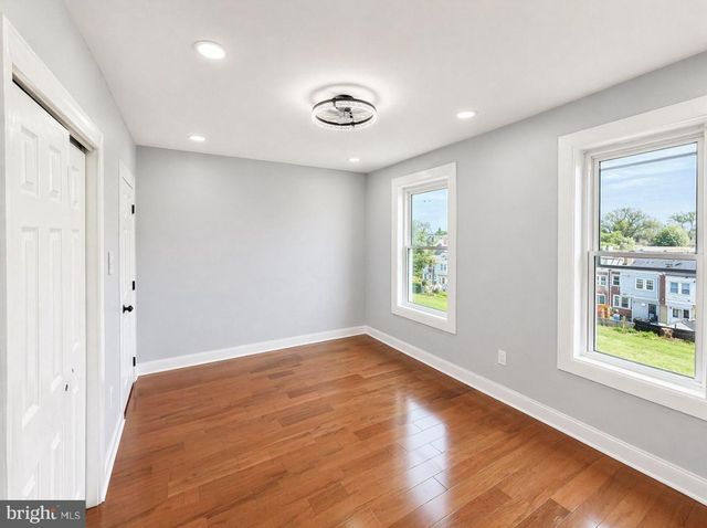 60 W POMONA ST, Philadelphia, PA 19144