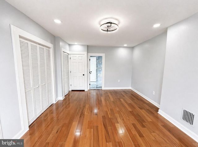 60 W POMONA ST, Philadelphia, PA 19144