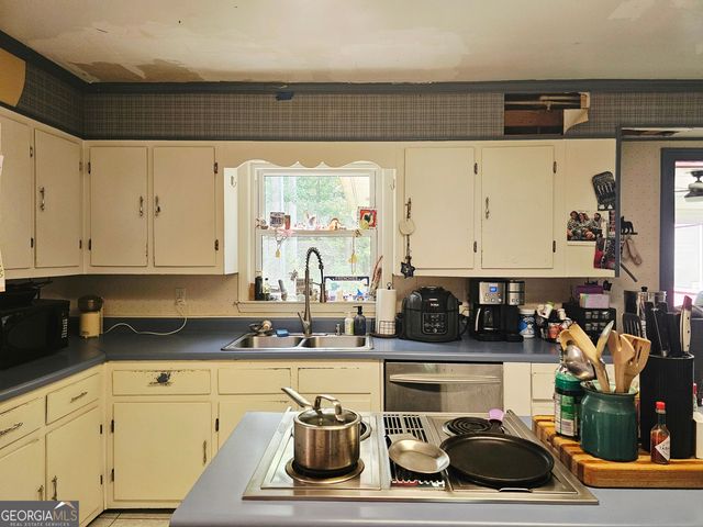 132 Sardis Church Road, Newnan, GA 30263