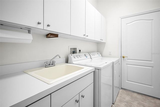 1532 WOODSTREAM DRIVE, Oldsmar, FL 34677