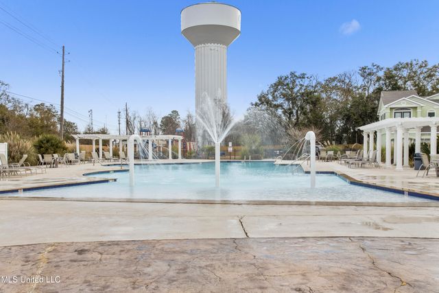 2252 Beach Drive, 205, Gulfport, MS 39507
