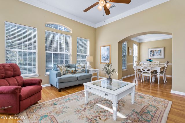 2252 Beach Drive, 205, Gulfport, MS 39507