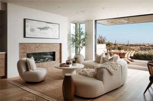 1123 E Balboa, Newport Beach, CA 92661
