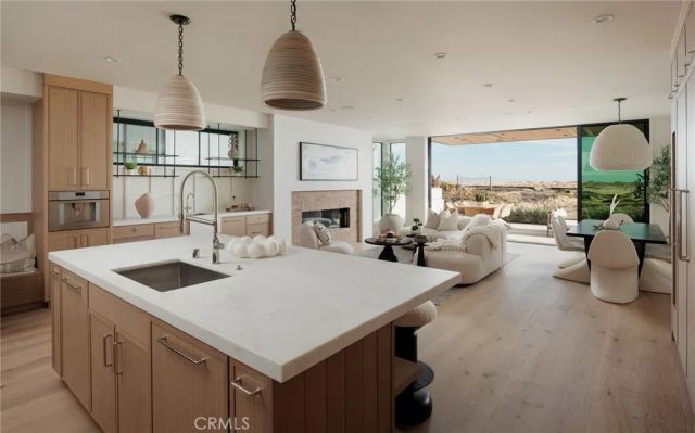 1123 E Balboa, Newport Beach, CA 92661