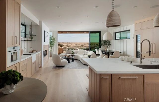 1123 E Balboa, Newport Beach, CA 92661